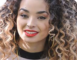 Ella Eyre Projetos :: Photos, videos, logos, illustrations and branding ::  Behance