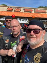 Took my BGX bike 🏍️ down to the lake 🌊and I officially went over 400  miles.￼