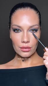 One of the best nights of my life ! Thank you so much @officialmedik8  @spacenk. Getting to bring my sister made it even more special 🤍🤍  GAGAAAAAA • 📸 @sasha_benjamin_photography