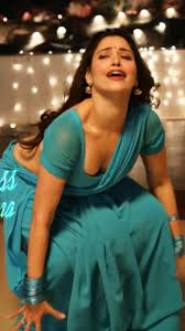 Actress Navel Inssia Com Mallu masala bhabhi aunty kambi kadakal actress bhuvaneswari saree below navel show hot photos gallery.