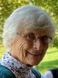 We are heartbroken to share that beloved former teacher, Cindy Midkiff,  passed away