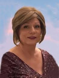 Laurie Boles's Instagram, Twitter & Facebook