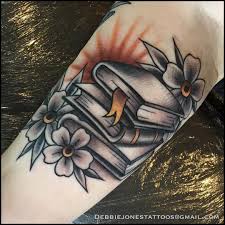 18 Tattoos Every Book Lover Will Fall In Love With Immediately In 2020 Bookish Tattoos Pattern Tattoo Beautiful Tattoos