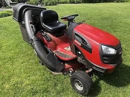 A 2013 craftsman yt3000 with a briggs 21hp engine and a k46 hydrostatic transmission with the 42 inch cutting deck. Craftsman Yt3000 Tractor Lawn Mower 42 Deck 21 Hp New Battery Double Bagger 1 000 00 Picclick