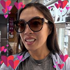 How to cover car windows without ruining the fabric?