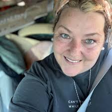 New album out at midnight. ♥️