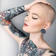 Buzzcutfeed Auf Instagram Fully Buzzed Thanks Katrinberndt Fullbuzz Zerobuzz Buzzcutfeed Buzzcut Bald Girl Shaved Hair Designs Super Short Hair