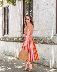 Look Comment Porter La Jupe Plissee En 2020 Photos Jupe Plissee Jupe En Cuir Plissee Jupe