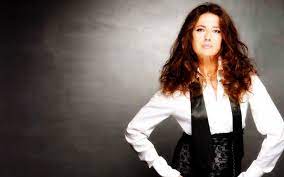 Cinquetti was born in verona. Eurovision 2020 Gran Finale Con La Nostra Gigliola Cinquetti