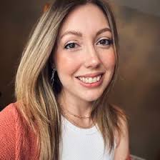 Scarlett Larson (scarlettrose08)