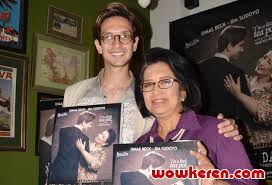 Buat selingan mau ketawa boleh ghibah jangan. Rayakan Hari Ibu Dimas Beck Bikin Buku Spesial Untuk Sang Ibunda