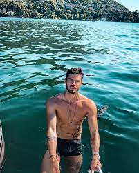 kevin lutolf on instagram lake como como lake lakecomo exploretheworld exploremore zurich zurich ital in 2021 kevin lutolf cute dudes attractive men