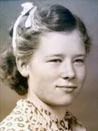 Vivian Boles's Instagram, Twitter & Facebook