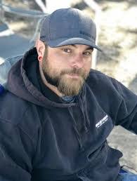 Linda Curnutt's Instagram, Twitter & Facebook