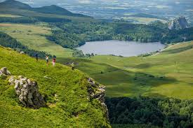 Randonnee Au Puy De Sancy Randonnee Dans Le Massif Du Sancy Randonnee En Auvergne En 2020 Puy De Sancy Sancy Auvergne