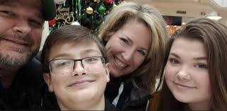 Jennifer Levanduski's Instagram, Twitter & Facebook