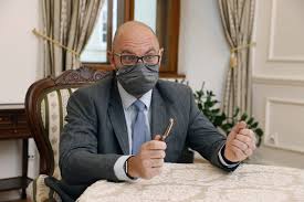 Přečtěte si o tématu robert plaga. Plaga Za 10 Dni By Mohli Zaci Zs A Maturanti Do Trid Novinky Cz