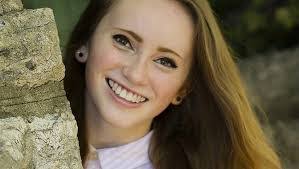 Amanda Marble's Instagram, Twitter & Facebook