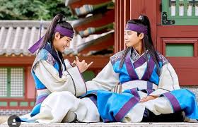I watched him i summon you, gold and realized that he was going to be a person to watch. Hwarang The Poet Warrior Youth 2016
