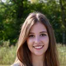 Lisa Gregor's Instagram, Twitter & Facebook