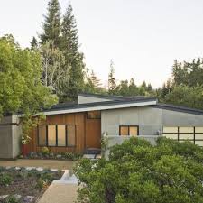 Pin By Interior Design Service Online On Mid Century Modern Exterior In Hawaii Mid Century Modern Exterior Mid Century Modern House Mid Century Modern House Exterior