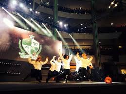 De La Salle Lipa S Salindayaw Bringing It Female Dancers Dance Campus