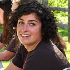 Elizabeth Combs's Instagram, Twitter & Facebook