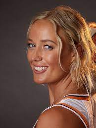 Sophie Cunningham wants WNBA title with Fever, to help Caitlin Clark