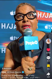 𐚁🐝 Freelance Auntie🫘🥬🥔🍅 (@naturallyfabu)