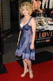 Sarah Jones - Free pics, galleries & more at Babepedia