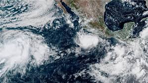Polo alcanza la categoría 1 de huracán y se prevé que tome fuerza al avanzar en paralelo a la costa del Pacífico mexicano