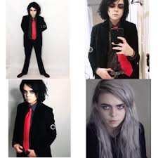 Who is the cutest lead singer of a band?? The Gerard Way Cosplay In Which I Put Way Too Much Effort Into The Details Vs My Daily Look Mychemicalromance