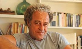 El trabajo consistía en realizar una serie de coleccionables con 15 textos de juan forn. 7nepxht9pzsa8m