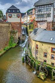 Famous sites, great restaurants and a range of exciting entertainment. Saarburg Mosel Touristinformation