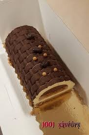 Buche Tiramisu Mille Et Une Saveurs En 2020 Buche Tiramisu Buche Facon Tiramisu Tiramisu