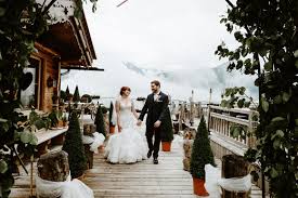 20 dreamy mountain wedding photo ideas. A Scenic Mountain Wedding In Tyrol Austria By Amulet Events Brides Without Borders