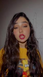 انقدر هات شدم دافم باید قائمم