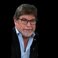 Gracias a mis tutores en EU:Mike Wallace(CBS),Linda Ellerby(NBC)Alex  Hailey(ROOTS),Ron Eng(foto),Paul Sherburne(WPI).