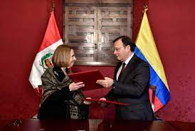 Perú y colombia se han enfrentado en 22 ocasiones, entre duelos oficiales y amistosos. Colombia Y Peru Suscribieron Acuerdo Con El Bid Para La Administracion Del Fondo De Desarrollo De La Zona De Integracion Fronteriza Cancilleria