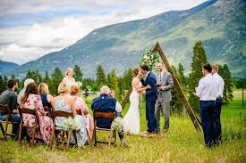Glacier national park elopement photographer. Glacier National Park Elopement Guide Wandering Weddings
