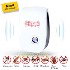 Most ultrasonic pest repeller devices are small, plug into your electrical outlet, and are about the same size as a baby monitor or miniature alarm clock. Electronic Ultrasonic Pest Repeller Pest Reject Mosquito Cockroach Mouse Ant Killer Pest Control Home Outdoor Pest Repeller 1pcs Walmart Com Walmart Com