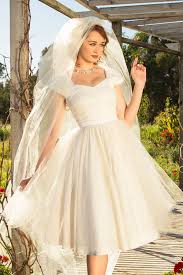 Laura Byrnes Lesley Ann 1950 S Style Dress In White Pinup Girl Clothing Retro Wedding Dresses Bridal Dresses Wedding Dress With Veil