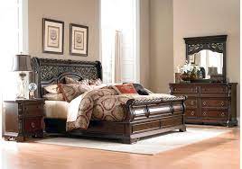 The arbor place queen bedroom set gives a romantic feel to any bedroom. Lacks Arbor Place 4 Pc Queen Bedroom Set