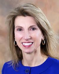 Linda Lyall's Instagram, Twitter & Facebook