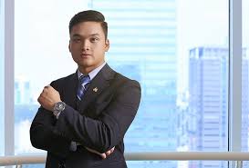 'Con nhà đại gia' mua cổ phiếu ồ ạt - Người quan sát