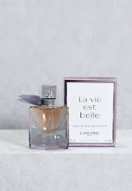 It opens with a combination of bergamot, orange, pear, pink pepper and blackcurrant buds. Buy Lancome Neutrals La Vie Est Belle Intense 30ml Edp For Women In Mena Worldwide 3614270175558