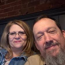 What type of clicking sound does the raven make in your backyard?