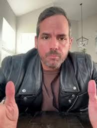 Alex Kidd's Instagram, Twitter & Facebook