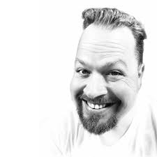 What bass equipment is best for being heard in a loud band setting?