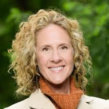 Nichole Paulk's Instagram, Twitter & Facebook